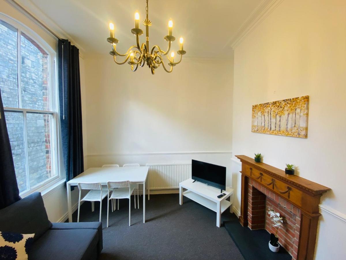Monkbar View Apartman York Kültér fotó